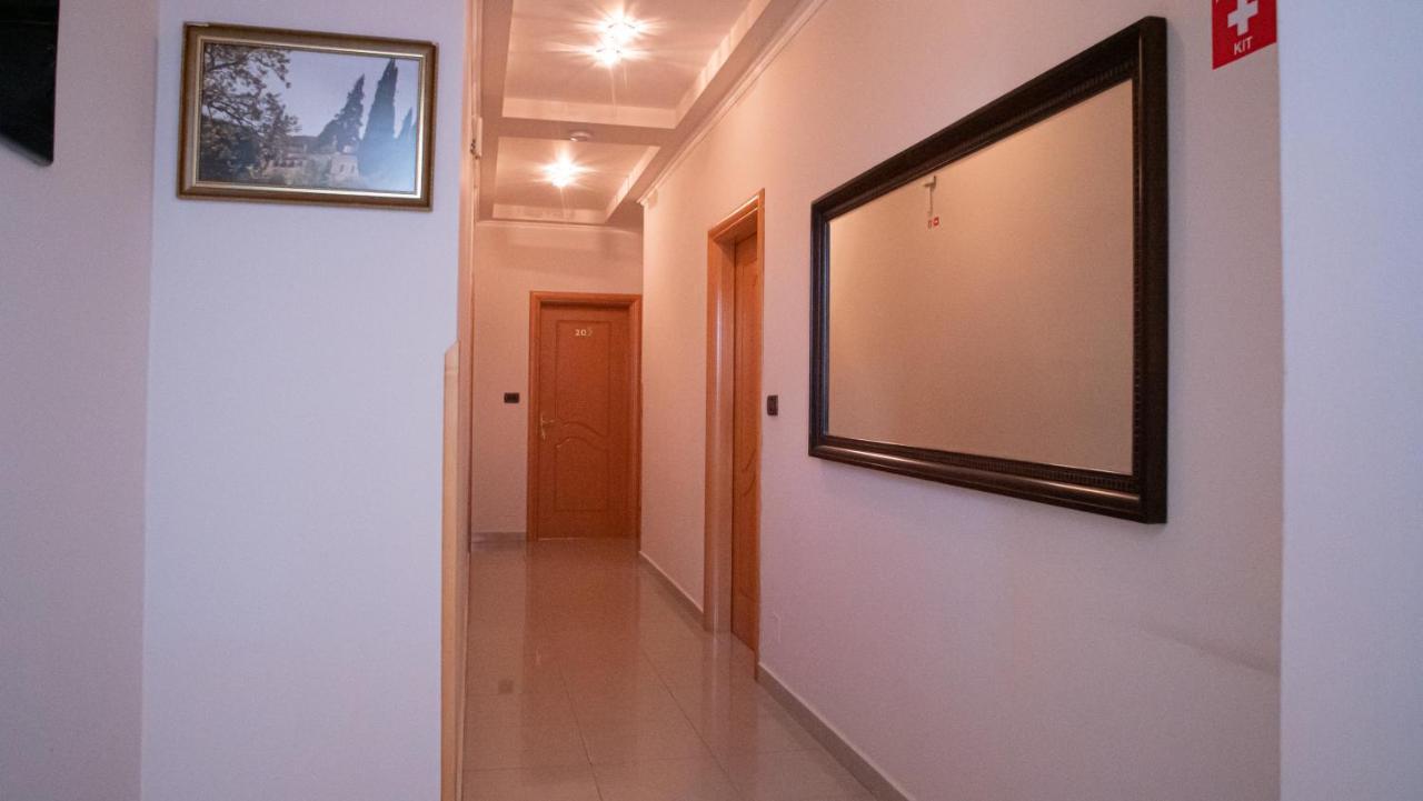 Alvero Hotel Përmet Extérieur photo
